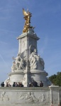 Лондон _ Мемориал в честь королевы Виктории перед Букингемским дворцом