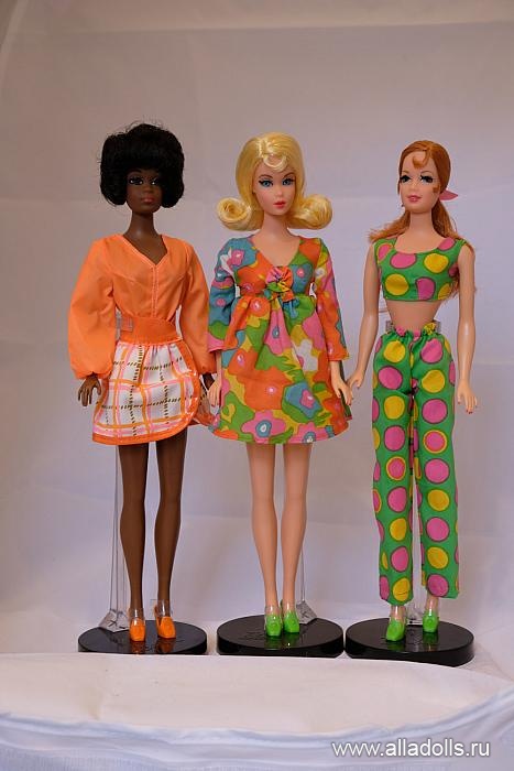 Barbie Mod Friends Gift Set