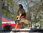 Киев, Украина _ Скульптурная композиция с фонтаном "Самсон раздирает пасть льва"