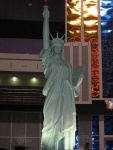 Астана _ миниатюрная Статуя Свободы.