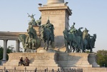 Будапешт _ Памятник 1000-летия обретения венграми Родины (фрагмент)