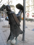 Будапешт _ Скульптура у здания оперетты