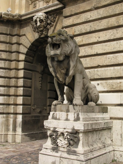 Будапешт _ Скульптура Льва