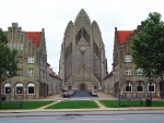 Це́рковь Гру́ндтвига (датск. Grundtvigs Kirke)