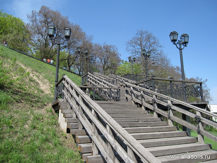 Лестница, ведущая к речному вокзалу