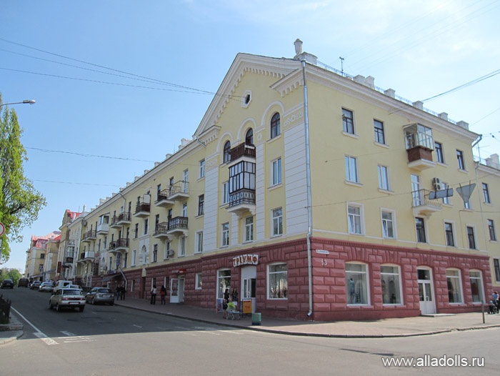 На пересечении пр. Мира и ул. Коцюбинского