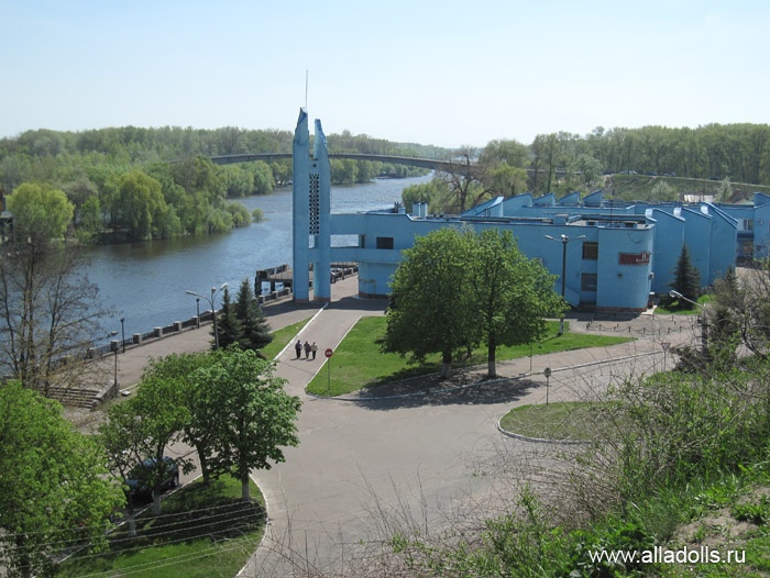 Вид с Вала на речной порт и Десну