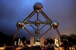 Памятник молекуле железа (Атомиум) в Брюсселе