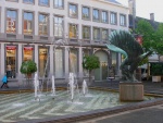 Антверпен. скульптура у фонтана